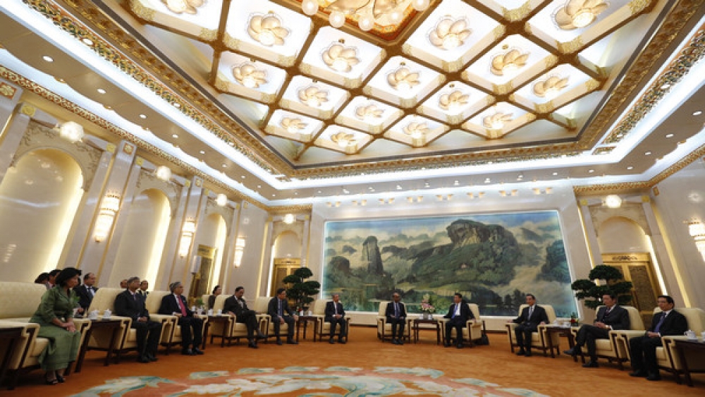 President Xi Jinping,  fiċ-ċerimonja tal-ftuħ tal-AIIB fil-Great Hall of the People, Beijing