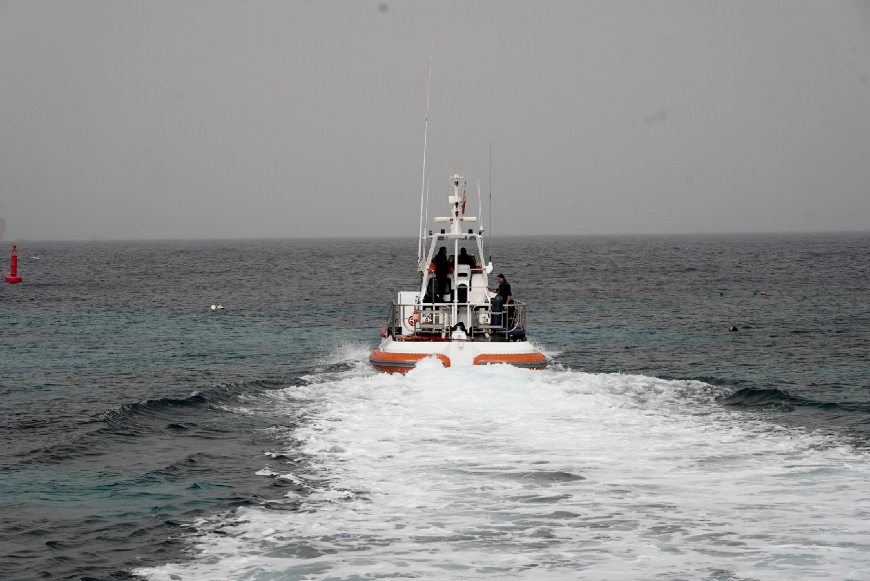 Żewġ turisti salvati b'ħelikopter wara li nqabdu f'għar fil-Ġnejna