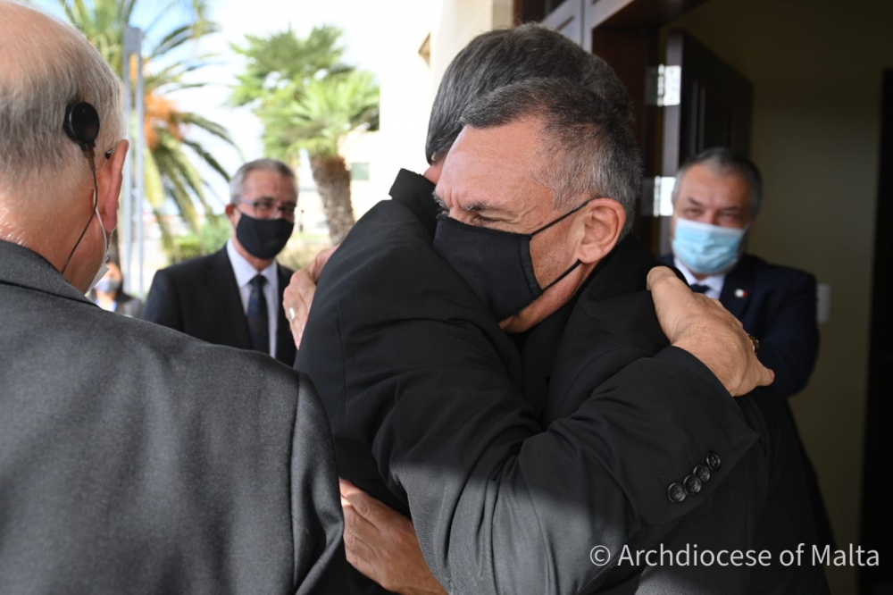Il-Kardinal-elett mal-Isqof ta' Għawdex Anton Teuma