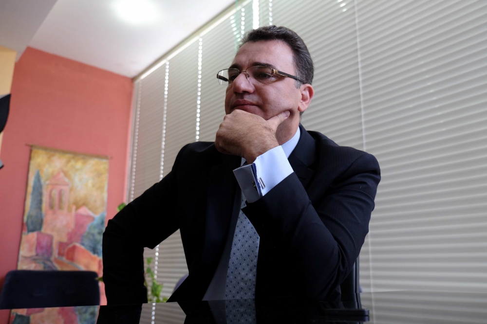 David Agius jgħid li l-fatt li fis-sala jkun hemm nies armati jinkwetah