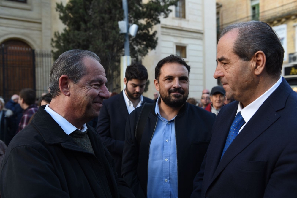 L-Eks PM Lawrence Gonzi, Michael Briguglio (CSN) u Antonio Di Pietro f'kelmtejn qabel bdiet id-dimostrazzjoni | Ritratt James Bianchi