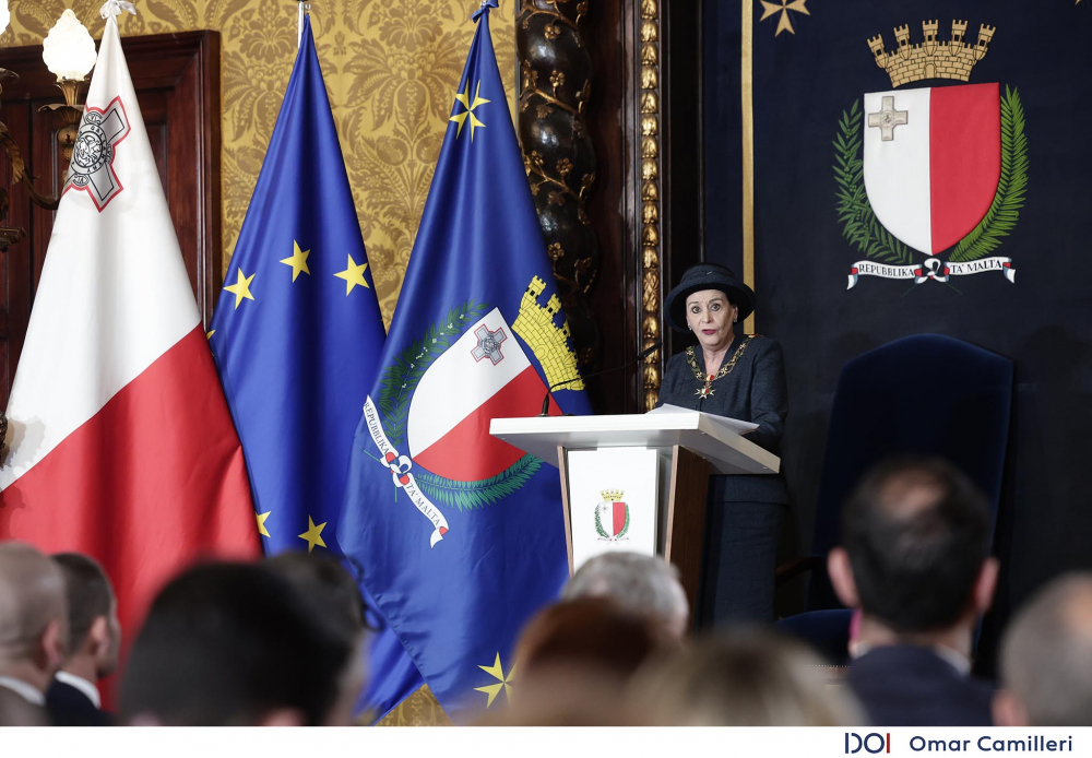 Il-President tikkritika t-terminazzjoni tal-Awditur Ġenerali u d-deputat Awditur Ġenerali f'daqqa