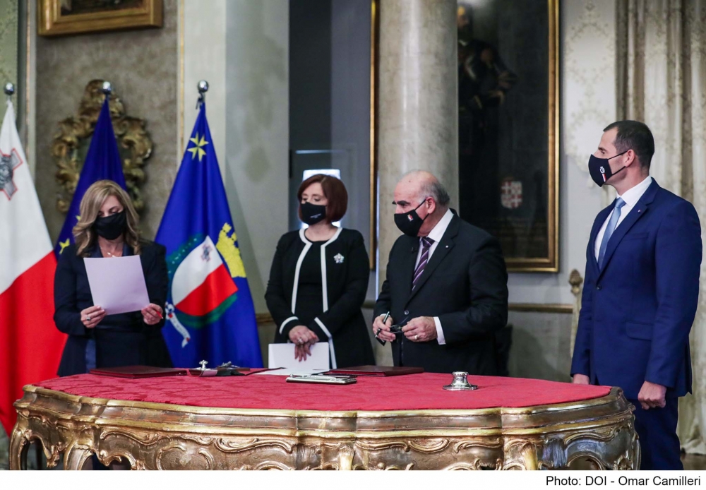 Il-Ministru Justyne Caruana