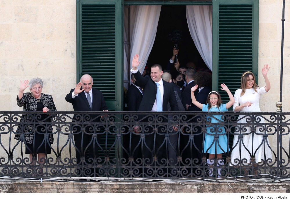 Il-Prim Ministru Robert Abela jxejjer lill-folla kbira li marret il-Belt Valletta illum (DOI)