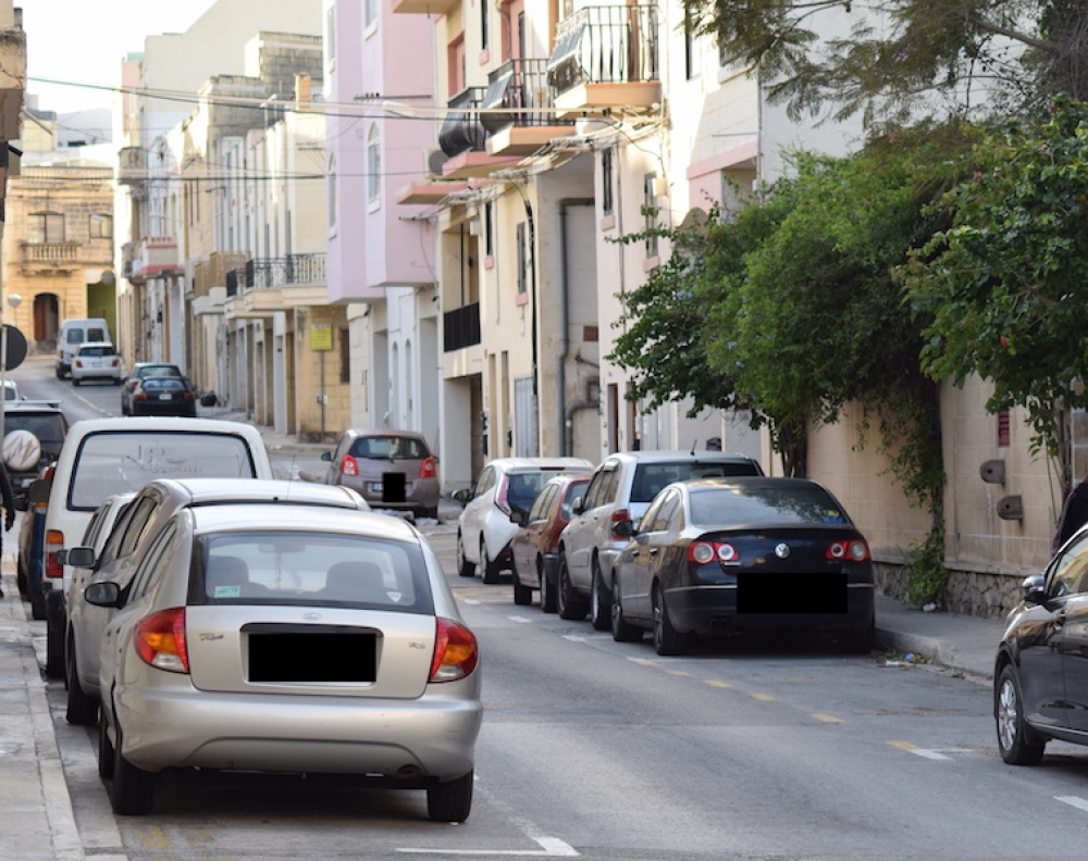 Sitwazzjoni normali filgħodu wara ħidma matul il-lejl