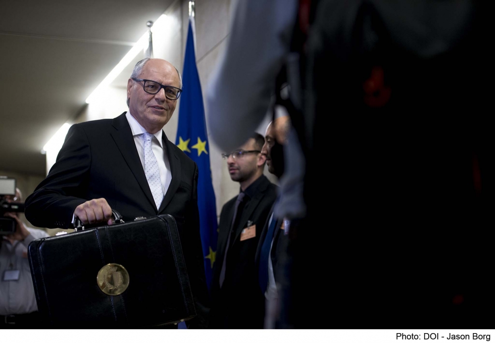 Il-Ministru Edward Scicluna i