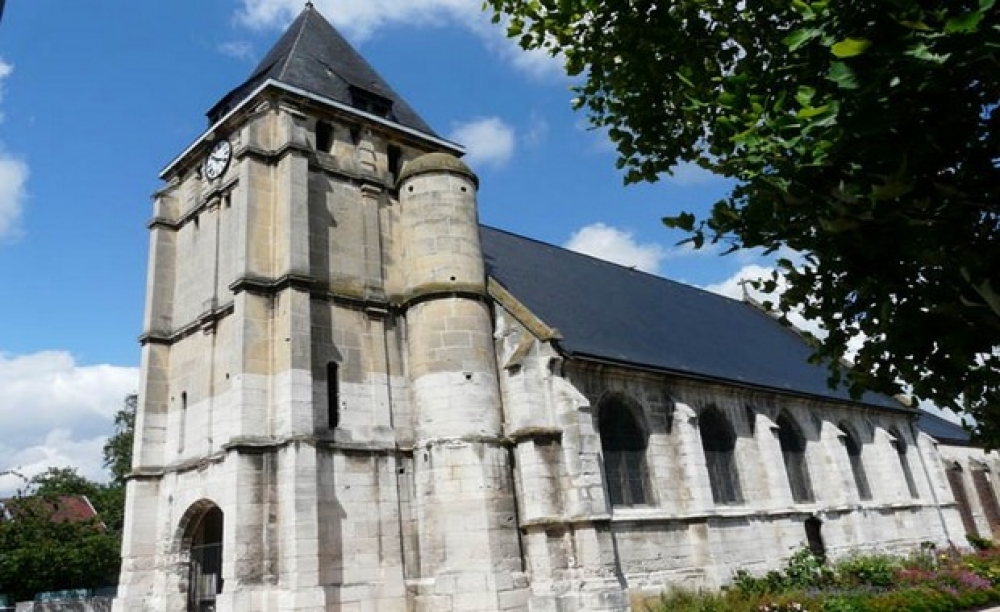 Il-knisja ta' Saint-Etienne-du-Rouvray fejn żewġt irġiel armati qed iżommu xi persuni ostaġġi