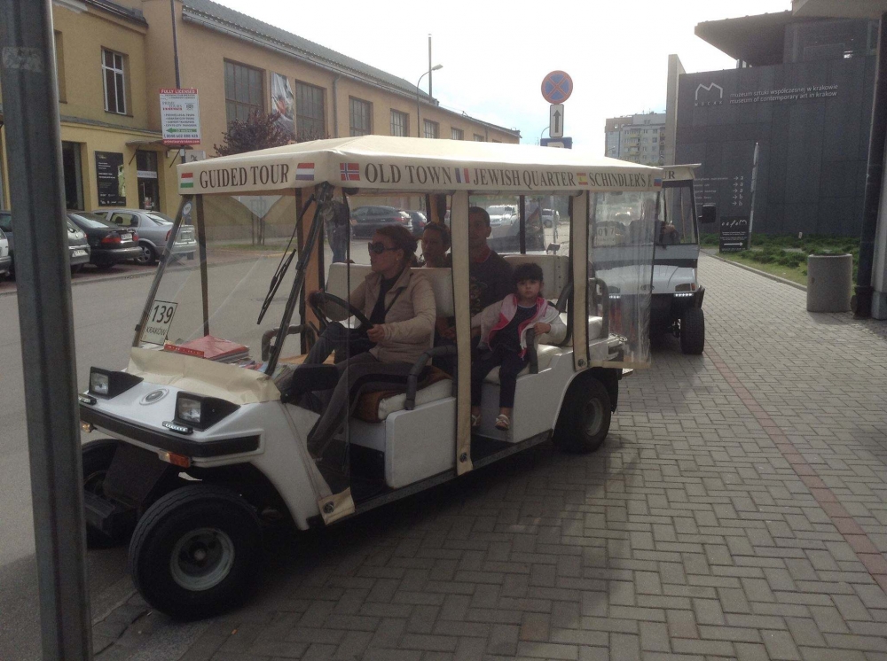 dawra mal-belt fuq taxi elettrika