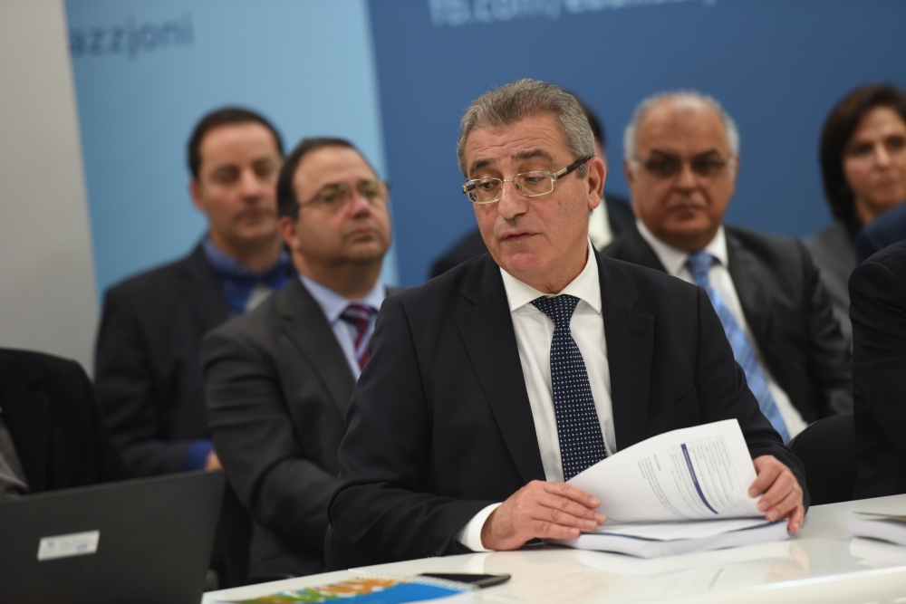Il-Ministru Evarist Bartolo