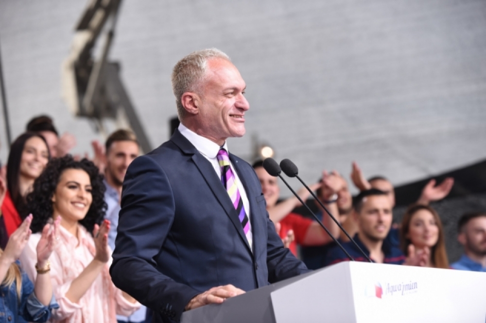 Felix Busuttil. Wara li tkellem fil-mass meeting tal-PL beda attakk fuqu mill-PN  