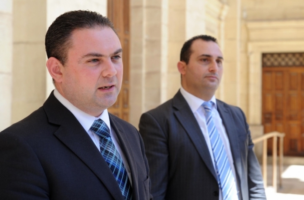 Franco Debono, il-moħħ wara abozz li jirregola l-finanzjament tal-partiti mal-Ministru li introduċa l-Liġi tal-Finanzjament tal-Partiti