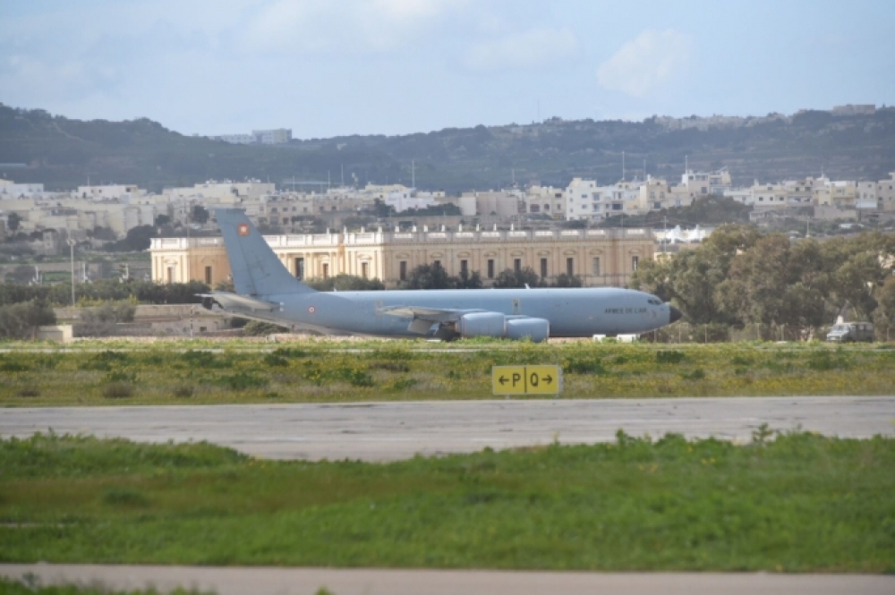 Il-Boeing LC-135 Stratotanker żviluppa problemi fil-magni u kellu jinżel Malta | Ritratt ta' James Bianchi