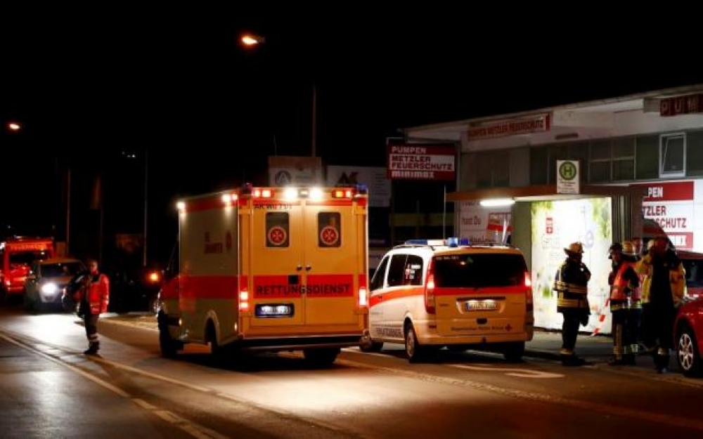 Ambulanzi fil-Ġermanja wara li refuġjat ta' 17-il sena attakka nies fuq ferrovija