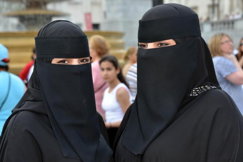 It-Tuneżija tipprojbixxi l-użu tan-niqab f'postijiet pubbliċi