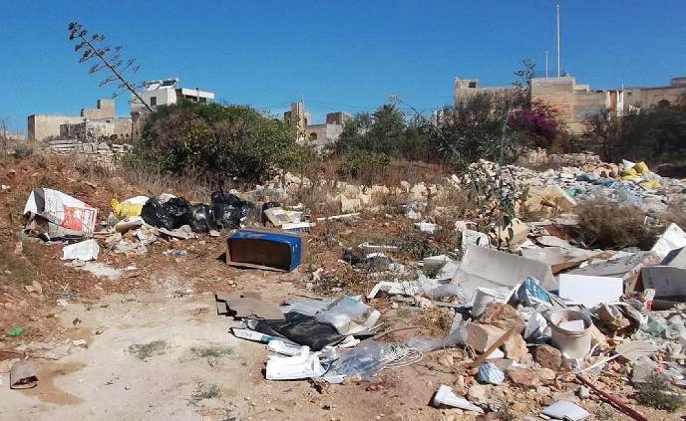 Skart u radam f'ħafna lokalitajiet f'Malta