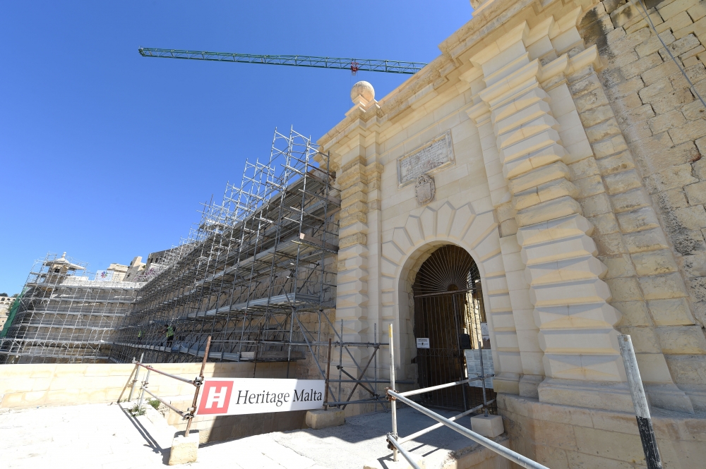 Il-forti Sant Anġlu meta kien fil-fażi ta’ restawr
