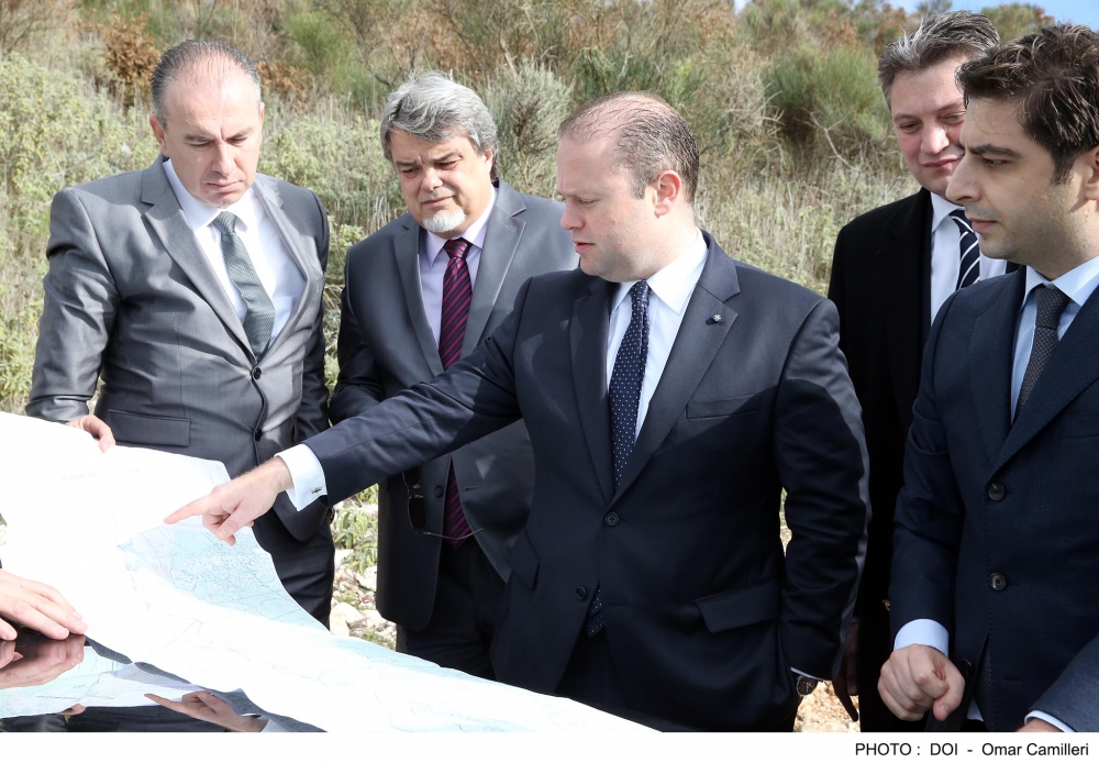 Il-PM Joseph Muscat f'Mozura fejn se jsiur investiment mill-Enemalta u x-Shanghai Electric