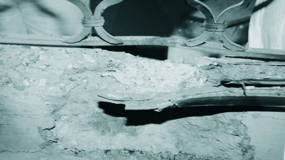 Ħsarat fit-tieqa fejn splodiet il-bomba
