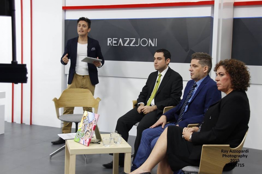 Il-preżentatur Kevin Mercieca waqt il-programm Reazzjoni fuq ONE