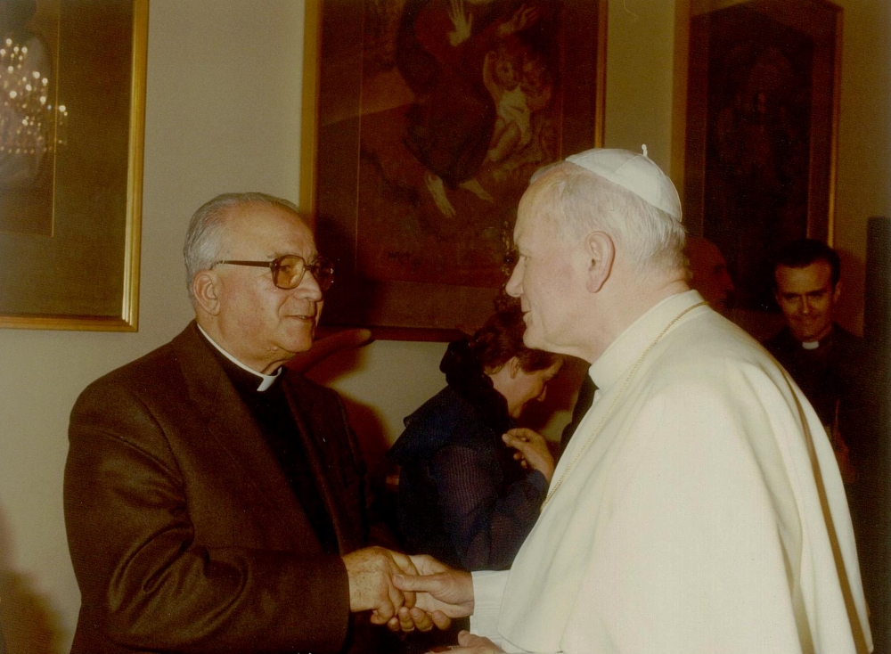 Dun Mikiel f'laqgħa mal-Papa Gwanni Pawli II