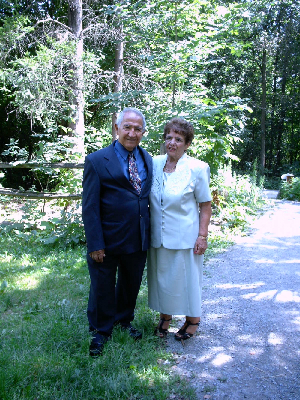 Mike and Theresa il-ġenituri ta' Izzy li emigraw mill-Mellieħa għal Kanada fl-1960