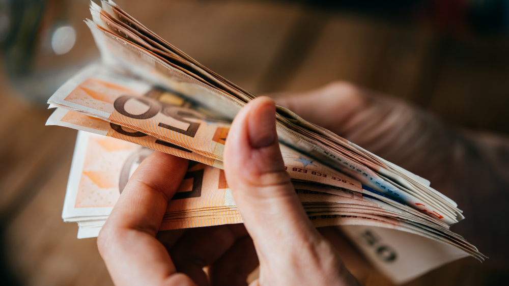 Ħaddiem tal-iskola tal-lingwi jingħata sentenza sospiża wara li ħa €4,320 minn studenti barranin
