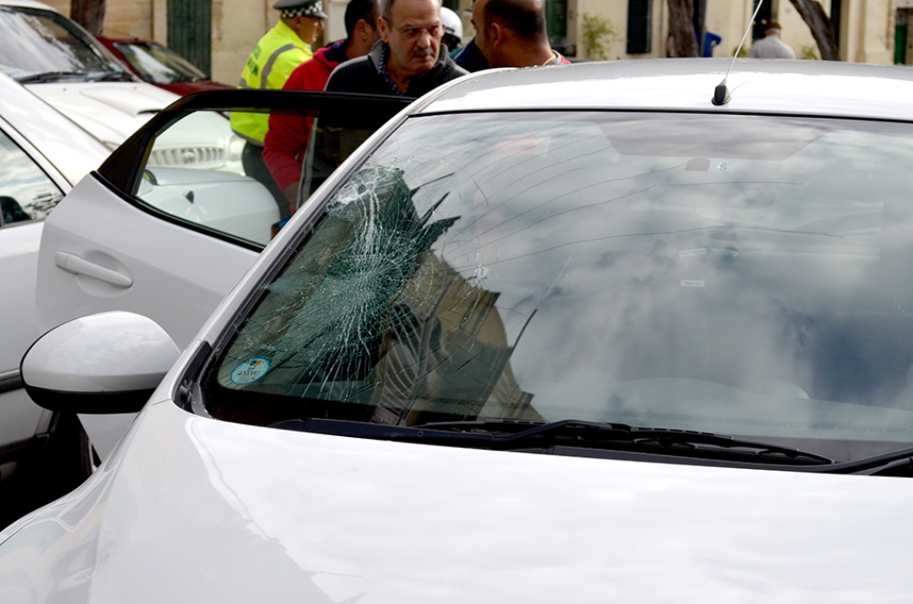 Il-windscreen tal-Mazda li laqtet lill-anzjan. Ritratt John Pisani