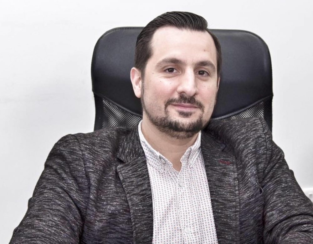 Oliver Scicluna se jsir Deputat Parlamentari