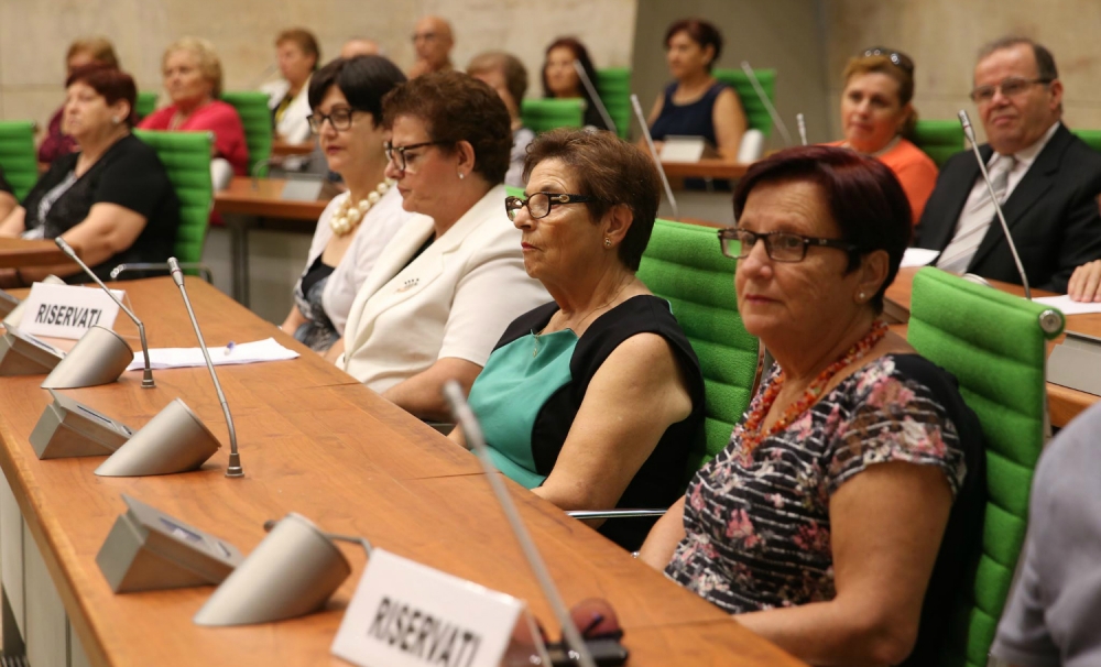 Titmexxa seduta oħra tal-Parlament tan-nanniet