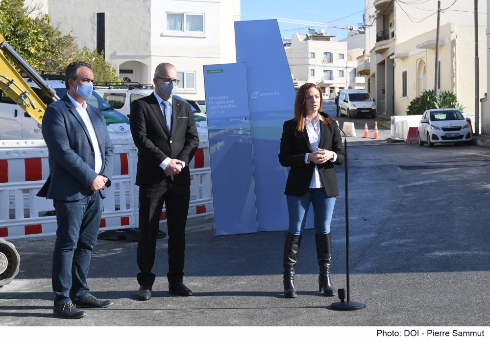 Il-Ministru Dalli, Craus u Scerri fil-Baħrija