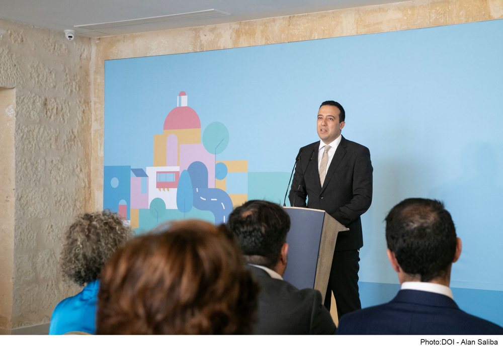 Il-Ministru għall-Għawdex u l-Ippjanar Clint Camilleri