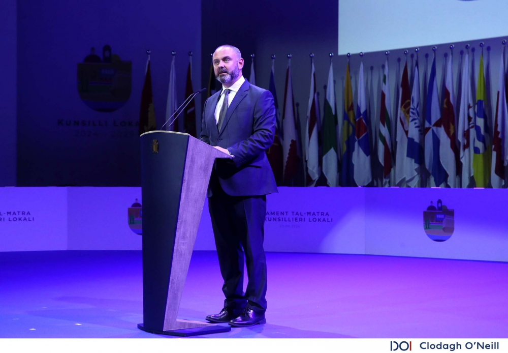 Il-Ministru Owen Bonnici awgura lill-Kunsilliera Lokali kollha. (Ritratt: DOI)