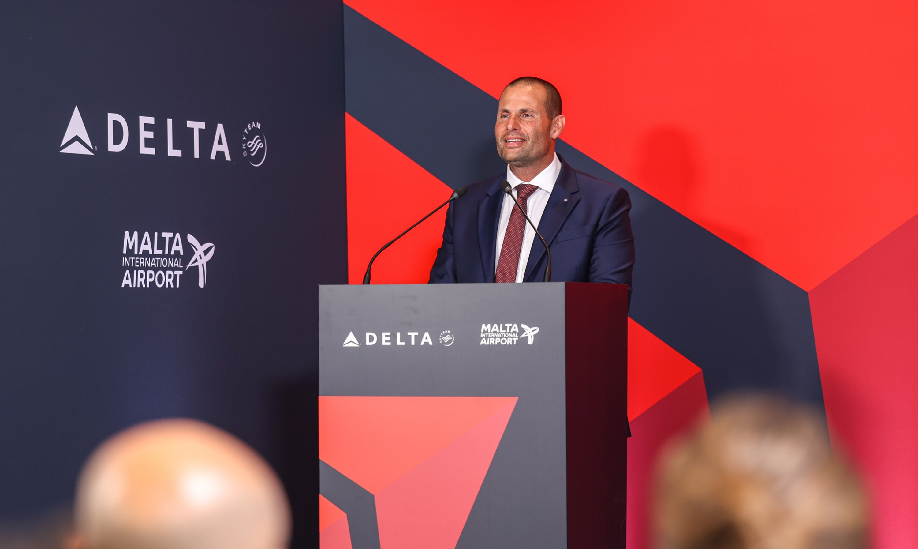 Abela jfaħħar it-titjira diretta ta’ Delta bejn Malta u New York bħala pass storiku għall-konnettività tal-pajjiż