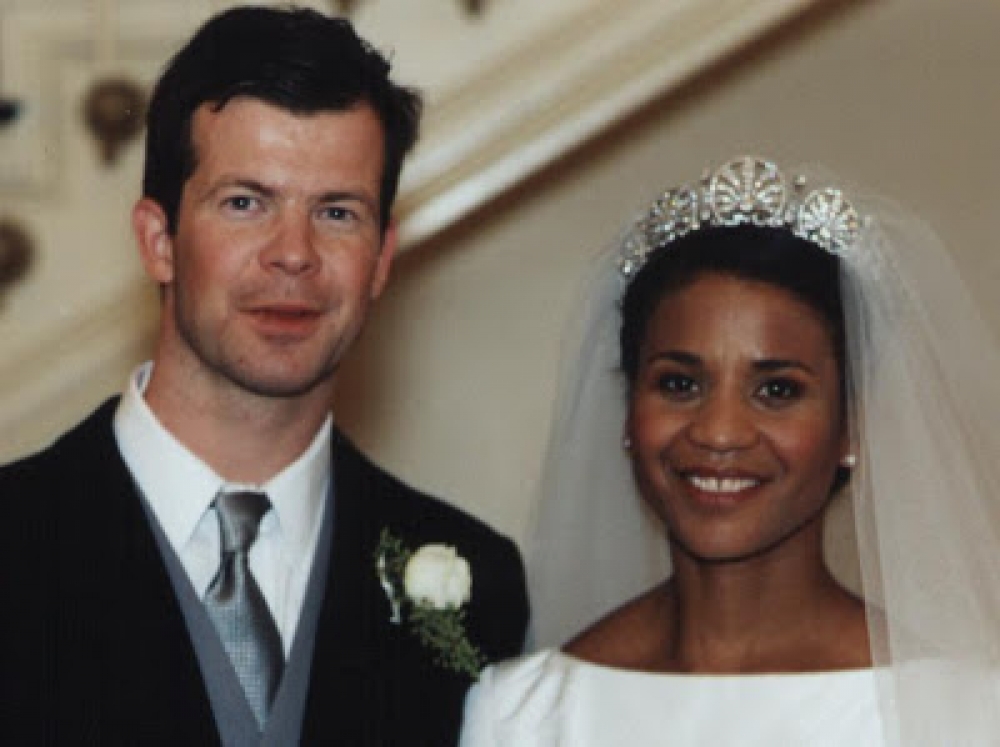 Prince Maximilian u Princess Angela of Liechtenstein li huma l-aktar monarkija sinjura u l-uniċi prinċġijiet fl-ewropa li kellhom żwieġ bejn żewġ razez differenti