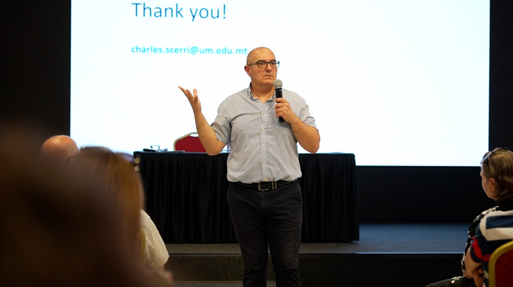Il-Professur Charles Scerri, Professur tal-Istudji dwar id-Dimenzja, Dipartiment tal-Patoloġija, Università ta’ Malta; Chairperson, Malta Dementia Society
