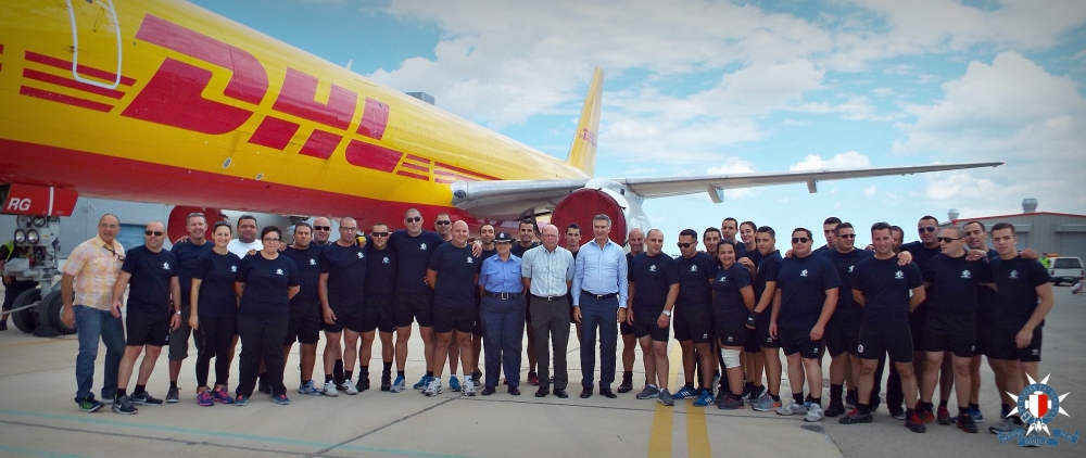 Numru ta' Pulizija ppartecipaw fl-isfida tal-plane pulling b'risq Puttinu Cares