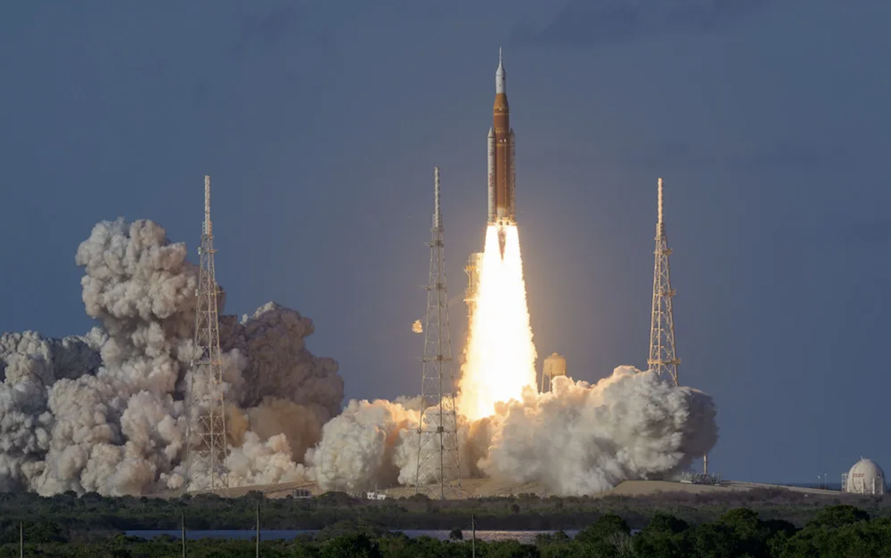 Missjoni Artemis II titnieda b’suċċess hekk kif astronawti jibdew testijiet kruċjali fl-orbita