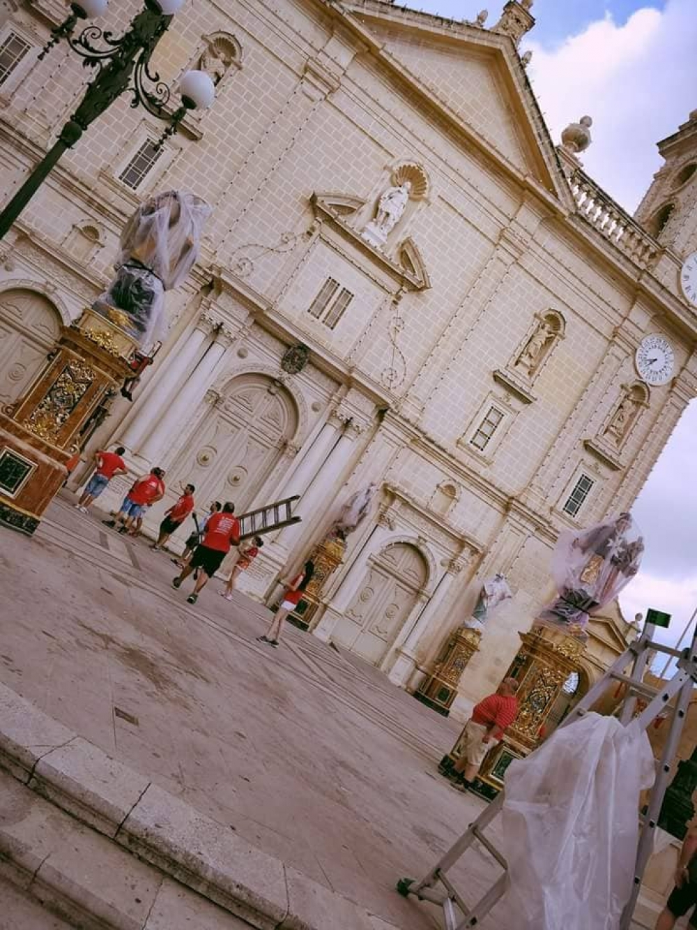 Dilettanti Ġorġjani jgħattu l-armar tal-festa