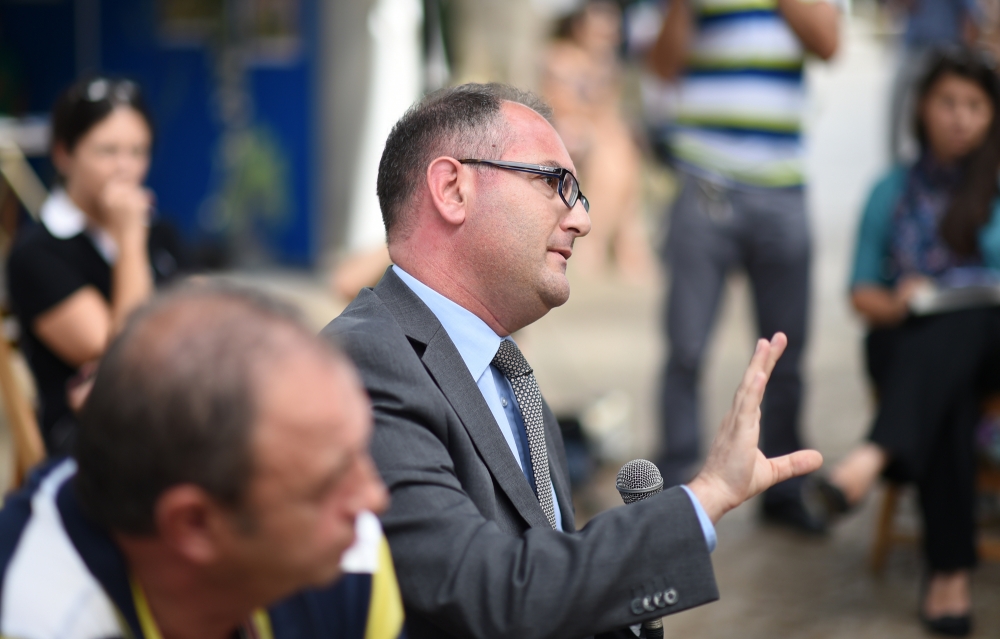 Is-Segretarju Parlamentari Roderick Galdes 