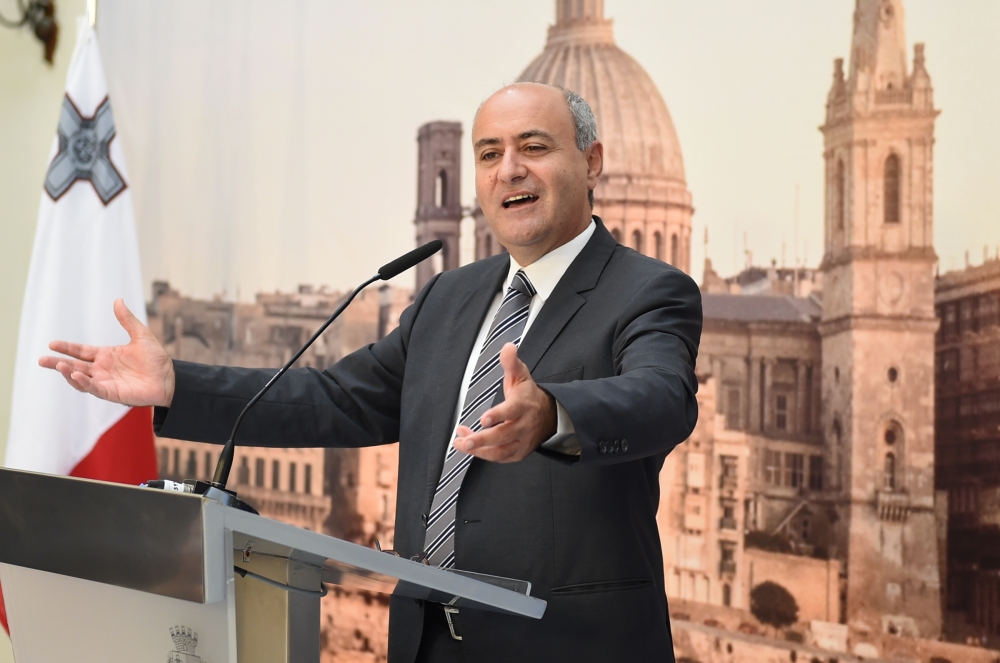 José Herrera...vuċi b’saħħitha jew bla vuċi?