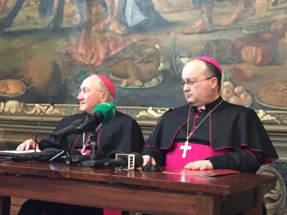 In-Nunzju Appostoliku Mons. Aldo Cavalli u L-Arċisqof il-ġdid Ritratt: Ray Attard