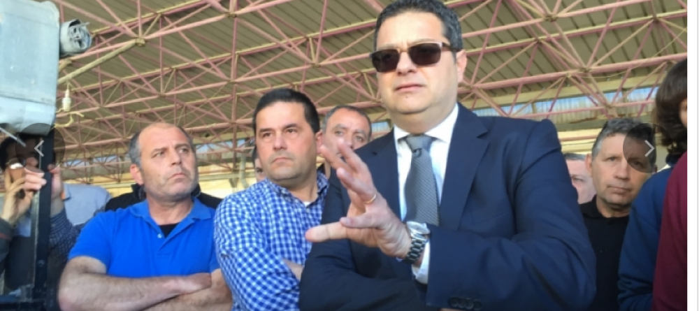 Adrian Delia - l-avukat għal pitkala 