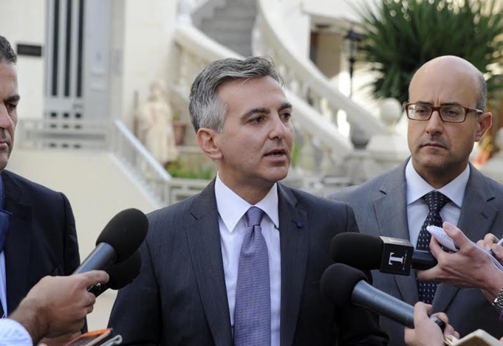 Għal darba aġixxi ta' Prim Ministru u ħu deċiżjoni