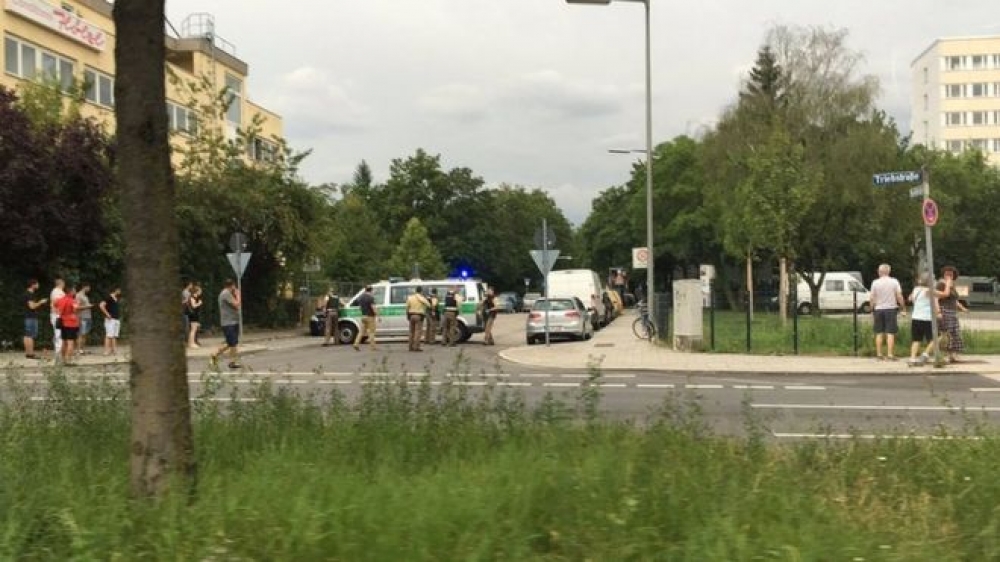 Sparatura fi Munich s'issa tħalli persuna mejta u numru ta' nies midruba