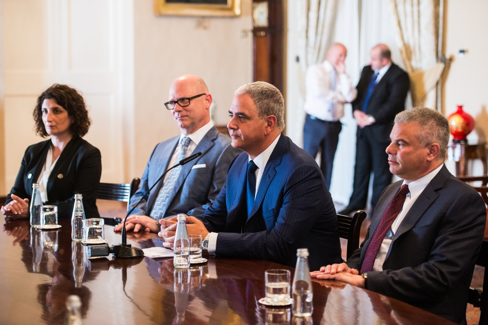 It-tmexxija ta' Steward Healthcare tiltaqa' mal-PM Joseph Muscat