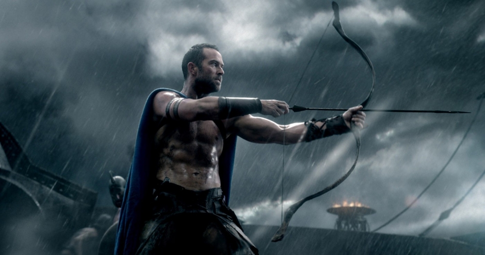 Sullivan Stapleton fil-parti tiegħu fil-film 300 Rise of an Empire