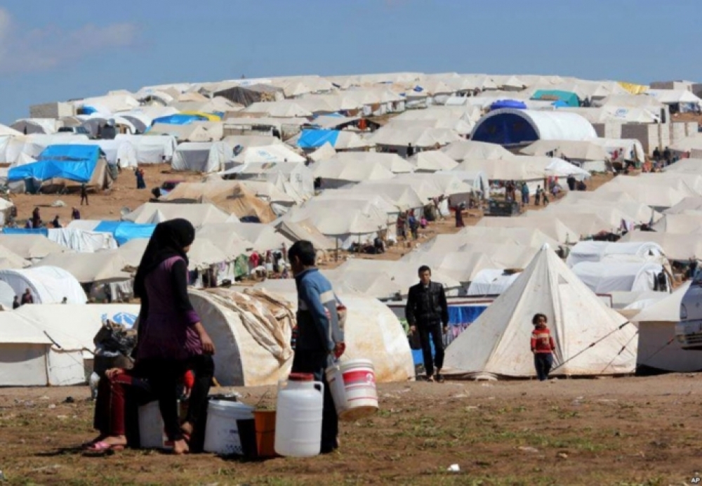 Quddiem din is-sitwazzjoni tassew imħawda, ħadd m’għandu jażżarda li jgħid li min qed jirriskja kollox biex jasal fl-Ewropa qed jagħmel dan b’kapriċċ