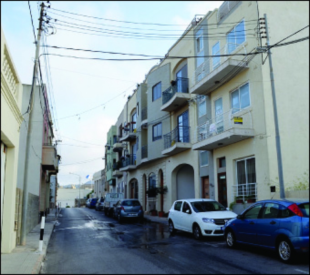 Triq Sir Harry Luke, Imġarr - l-inawi fejn se il-qtil tal-anzjana