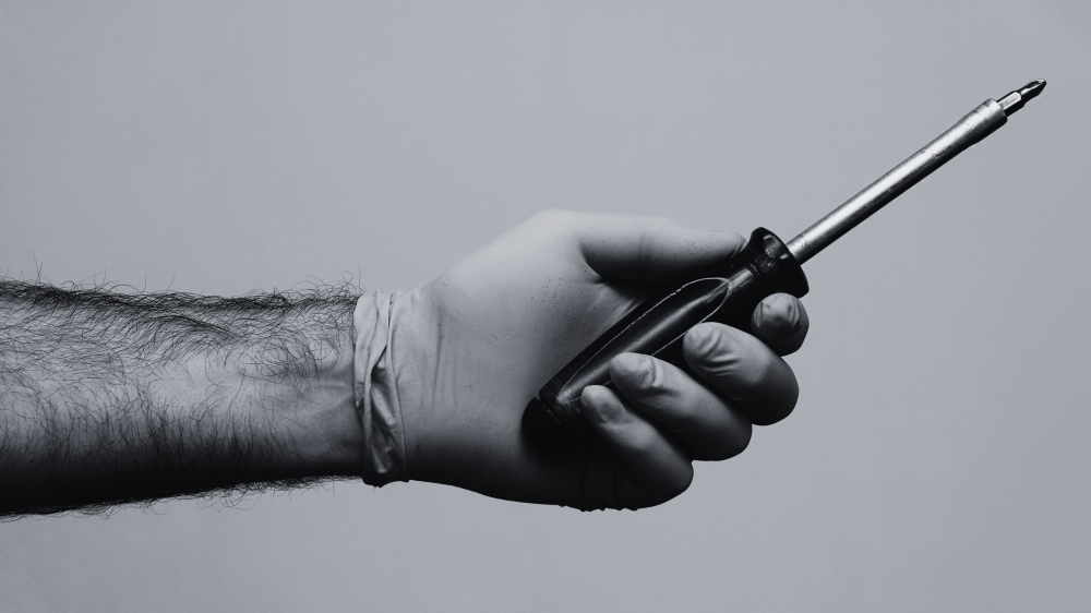 Sentenza sospiża għal raġel li hedded lill-eks sieħba tiegħu b'turnavit