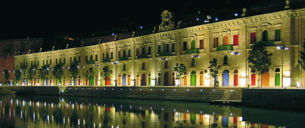 Il-PN konsistentament, mill-Indipendenza ’l hawn offra viżjoni lill-pajjiż, minn pajjiż tat-Tielet Dinja għall-pajjiż żviluppat, sofistikat, membru sħiħ tal-Unjoni Ewropea